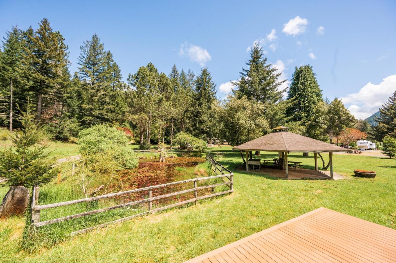 Redwood Meadows Rv Resort Crescent City Εξωτερικό φωτογραφία